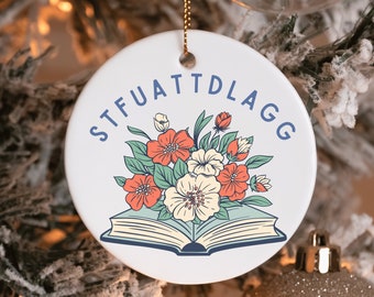 Adorno navideño de cerámica - STFUATTDLAGG / Regalo divertido para amantes de los libros obscenos, lectores de romance oscuro librero, regalo de gusano de biblioteca Booktok picante obsceno