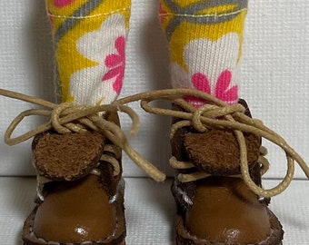 Gold With Hot Pink Flowers...Short Socks For Blythe Dolls...