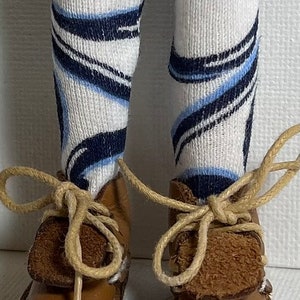 Blanc avec imprimé Mod marine... Chaussettes hautes pour poupées Blythe...