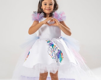 Vestido de aniversário de unicórnio com faixa de chifre: traje de tutu colorido