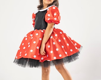 Vestido de cumpleaños de Minnie Mouse: Tutú rojo de lunares y corona hecha a mano
