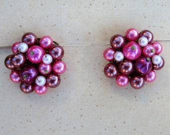 BOUCLES D'OREILLES À CLIP Grappes de perles ROSE multicolores Japon Années 60