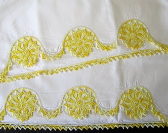 Crocheted  Edged Pillowcase Pair UNUSED - Lemon Yellow