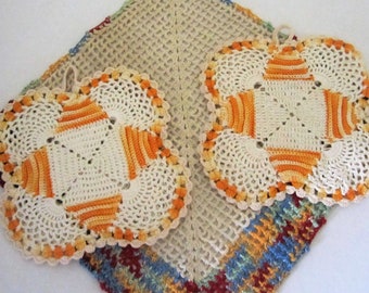 COORDINATING CROCHETED POTHOLDERS & Large Dish Cloth