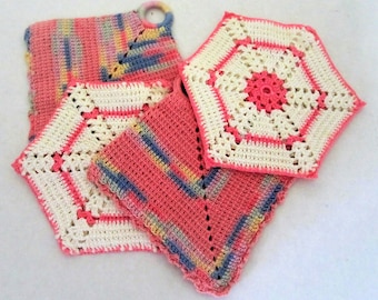 COORDINATING POTHOLDERS 2 Pair