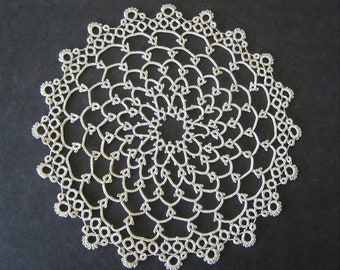 TATTED DOILY 7 1/2" Needlework Needle Art Handmade