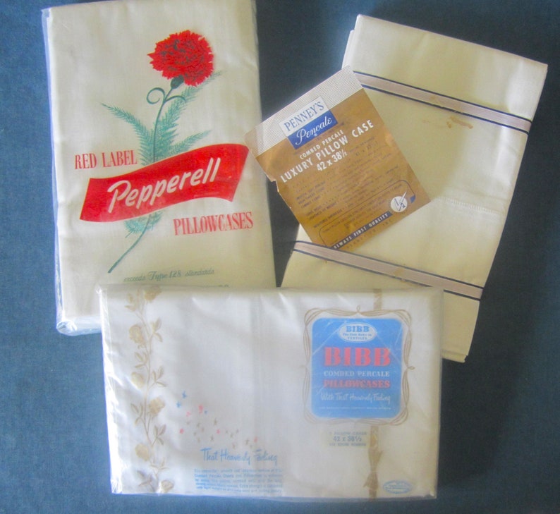 3 Pairs White Pillowcases VINTAGE NOS immagine 1