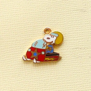 Aviva Vintage Snoopy Peanuts on Snowmobile Charm  Enamel Cloisonne Collectible 0021