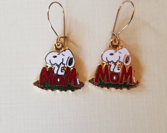 Aviva Vintage Peanuts Snoopy with MOM Earrings Enamel Cloisonne Collectible 0138