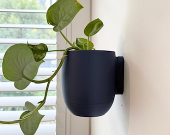 The Fitzroy Wall Mounted Pot Planter // Attach with screws // 3 Sizes // Multiple Colours