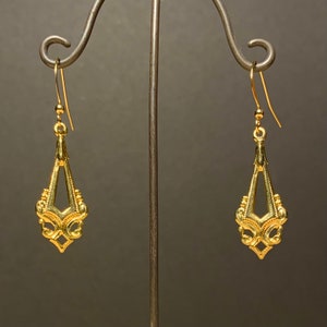 Vintage 70s Gold Plated Ornate Dangle Earrings