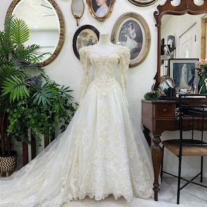 retro wedding dresses etsy 1960s Wedding Dress