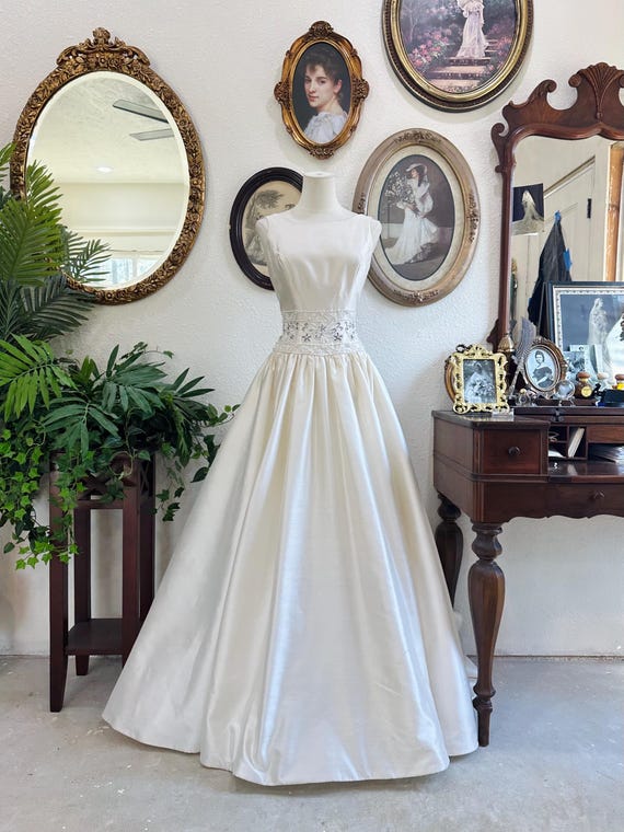 alfred angelo champagne dress Alfred Angelo Evening Gown, Champagne, Size 7/8