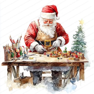 Pode incluir: Ilustração em aquarela do Papai Noel em sua oficina, usando um terno e chapéu vermelhos, criando brinquedos. Uma mesa de madeira está coberta de presentes, árvores em miniatura e ferramentas. Uma pequena árvore de Natal com uma estrela está à direita.