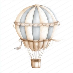 Op de afbeelding: Een aquarel-illustratie van een luchtballon met een blauw-wit gestreept patroon en een bruine mand. De ballon heeft een witte kantversiering rond de bovenkant.