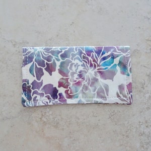 Couverture de chéquier, Portefeuille de chéquier, Portefeuille de tissu de Batik pourpre, portefeuille de Billfold, organisateur, portefeuille de réception, cas de tissu pour des chèques