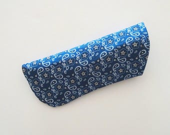 Blue Bandana Fabric Eyeglass Case: Soft Sunglasses Protector