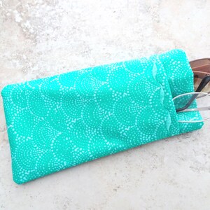 Étui à lunettes double - Étui pour 2 paires de lunettes - Étui en verre pour lunettes de soleil et lecteur - Étui en tissu écaille de poisson turquoise - Étui à lunettes