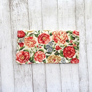 Housse de chéquier en tissu floral - Étui en tissu à fleurs - Portefeuille à rabat - Organiseur de chéquier - Cottage chic - Cadeau pour maman