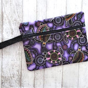 Sea Turtle Zippered Pouch: Aboriginal Batik Fabric Coin Purse