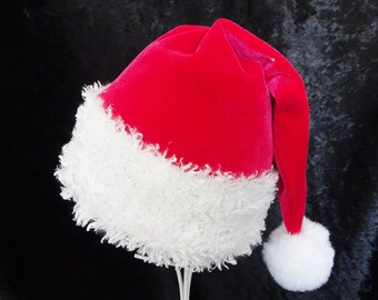 Santa Camo Hat & Stocking Set, Christmas Holiday Army Green Camouflage Cap, Unisex Adult