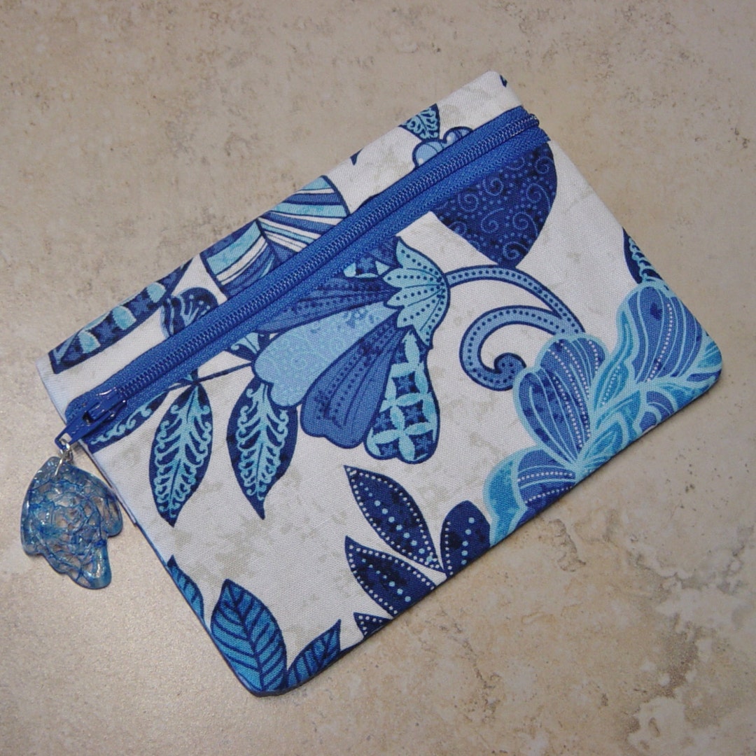 Coin Purse, Small Zippered Purse, Blue Floral Fabric Coin Purse, Bead