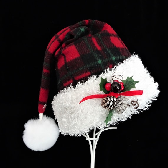 Red and 2024 green santa hat