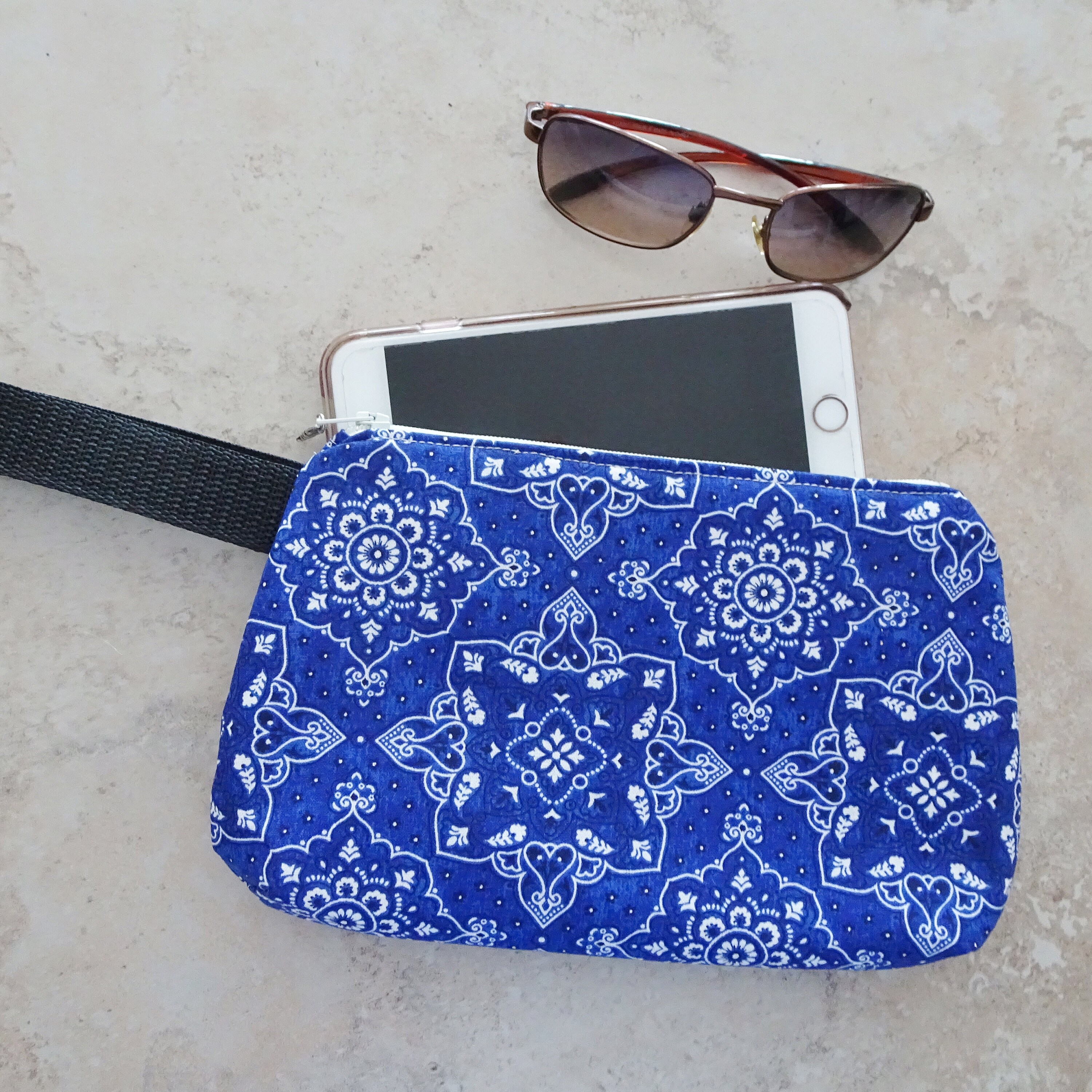 Blue Bandanna Fabric Wristlet Purse Zippered Small Handbag Carry Essential Purse Make up Pouch Fabric Wrist Handbag Country Western Etsy Ireland