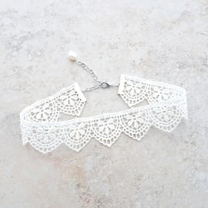 Ivory Lace Choker, Bridal Wedding Necklace with Pearl Accent