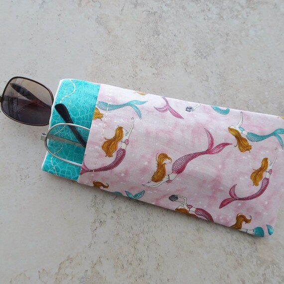 Double etui a lunettes etui pour 2 paires de lunettes lunettes de soleil et etui en verre Reader etui a lunettes en tissu sirene etui a lunettes Etsy Canada