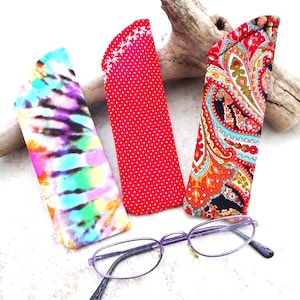 リーダー用メガネソフトファブリックケース - メガネケース - タイダイファブリックケース - ペイズリーファブリックアイウェアケース - レッドポルカドットリーダーグラスケース