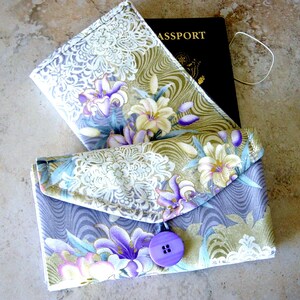 Set de regalo de billetera organizadora de viaje, organizador de joyas, billetera para pasaporte, accesorios de viaje, billeteras de tela con estampado floral morado, regalo para ella