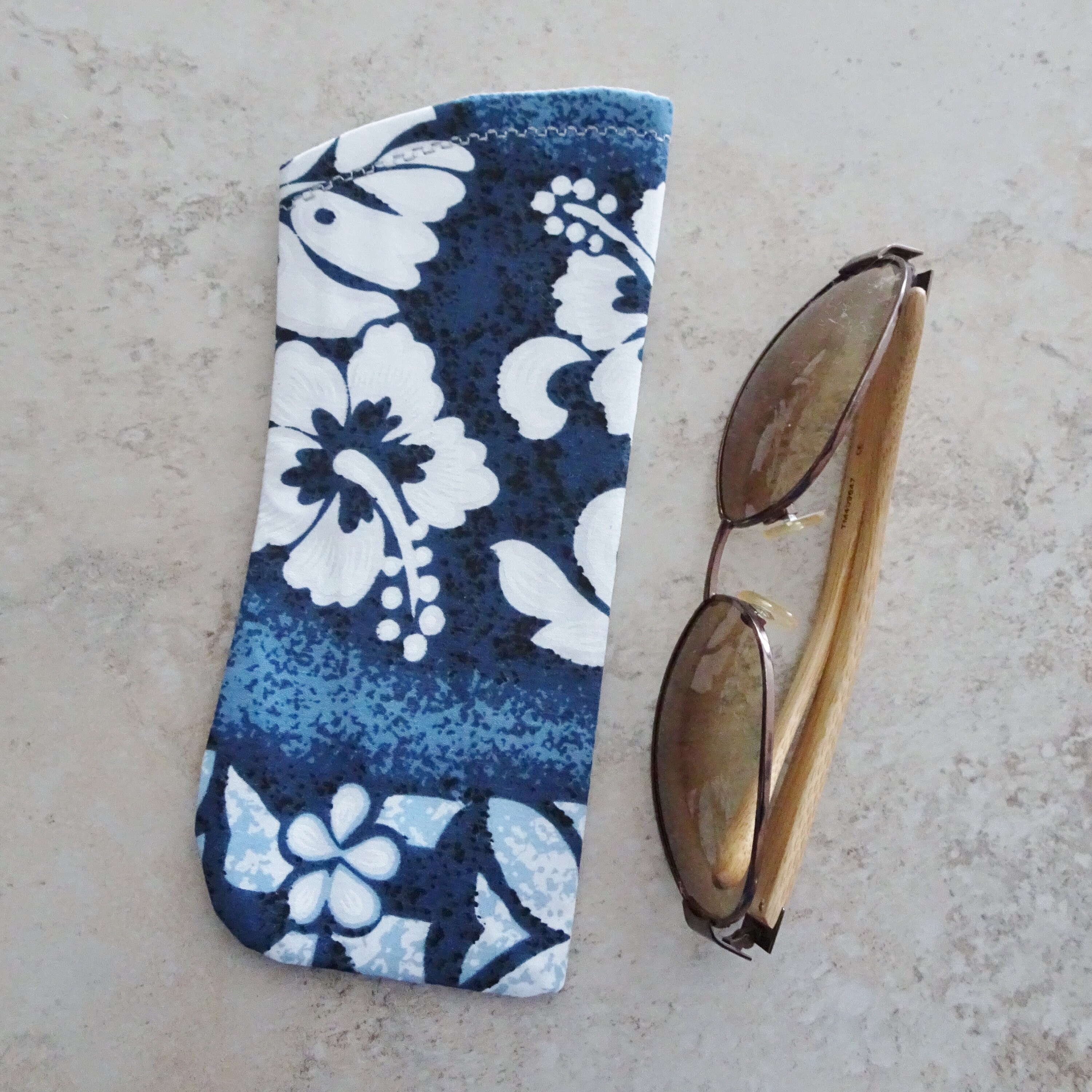 HUSSRITY Eyeglasses Case Tropical Dandelion Sunglasses Pouch Sof 並行輸入品 Original \u0026 stylish rigid glasses case - Pylones