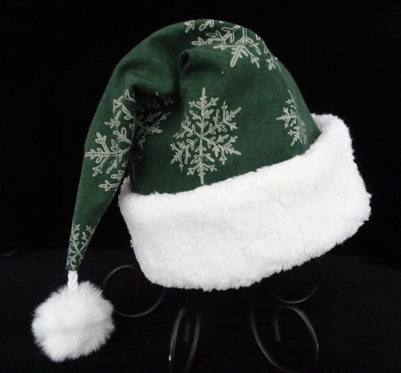 Green santa hat hotsell