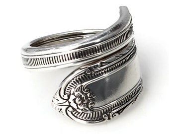 Cotillion Art Deco Wrapped Spoon Ring from 1937