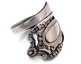 Monticello Sterling Silver Spoon Ring Wrap Ring Authentic Pierced Ring