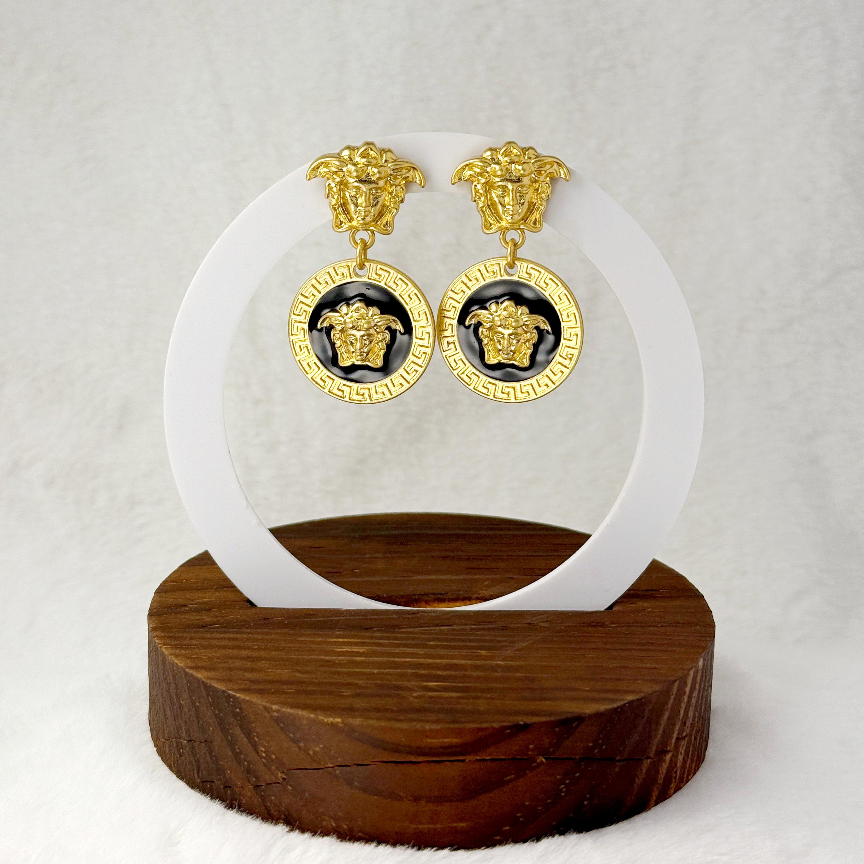 Versace earrings - Etsy 日本 【美品ジャンニ ベルサーチ Versace earrings - Etsy 日本 【美品ジャンニ ベルサーチ