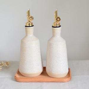 Speckled oil cruet handmade olive oil bottle set for kitchen, 400 ml/13oz ceramic oil bottle for cooks, pottery cruet gift for home chefs