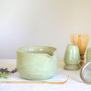 Ceramic matcha set with whisk holder matcha bowl with spout lime cream chawan set for tea drinker pottery collector minimalist ritual tool