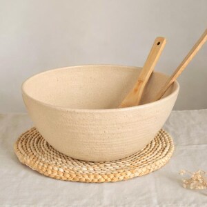 Tigela grande de cerâmica para salada com ralador, feita à mão, ideal para presentear amantes da culinária. Tigela grande para servir, perfeita para servir em cerâmica.