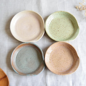 Ceramic spoon rest handmade spoon holder cute kitchen utensil rest perfect gift for cooking lovers