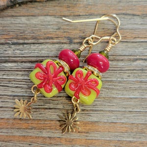 Lampwork Christmas Packages Beaded Earrings-Artisan Christmas Lampwork Dangle Earrings-Xmas Earrings-Gift Lampwork Beads-Christmas Earrings