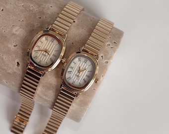 Gold Oval Bracelet Watch – Roman Numeral Face, Minimalist Ladies Watch