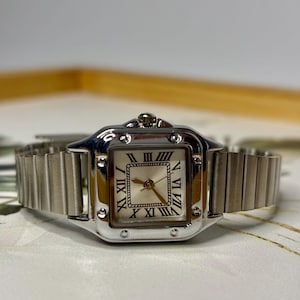 Orologio da polso per donna, colore argento, numeri romani, quadrante quadrato, cinturino regolabile, quadrante bianco, regalo per lei, orologio retrò, orologio vintage in argento