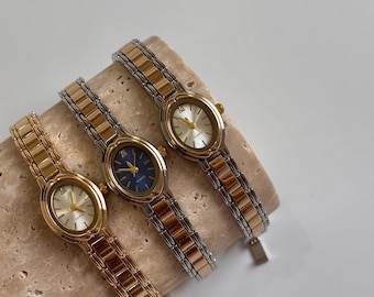 Vintage Gold Oval Women’s Watch – Dainty Small Face, Slim Metal Band – Minimalist Retro Bracelet Watch – Gift for Her/Wife - Christmas Gift