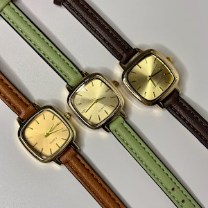 Orologio da donna vintage quadrato, cinturino in similpelle marrone, orologio da donna retrò, quadrante color oro, design minimalista, uso quotidiano quadrato, regalo per lei
