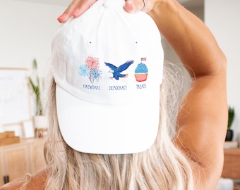 Subtelne FDT 4 lipca: czapka baseballowa FDT przeciwko Trumpowi, ukryty przekaz F Trump, zabawna czapka protestacyjna