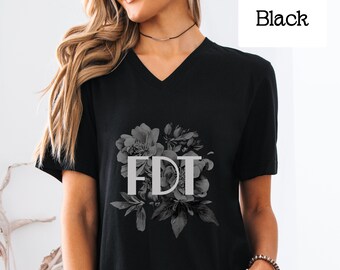 FDTフローラルVネックTシャツ：反トランプ抗議＋抵抗シャツ、ベラ＋キャンバス