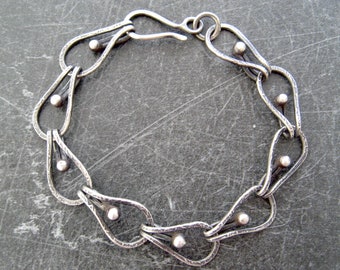 fine silver bracelet, forged silver links, oxidized silver, handmade chain, hammer textured, metalwork jewelry, cotter pin chain