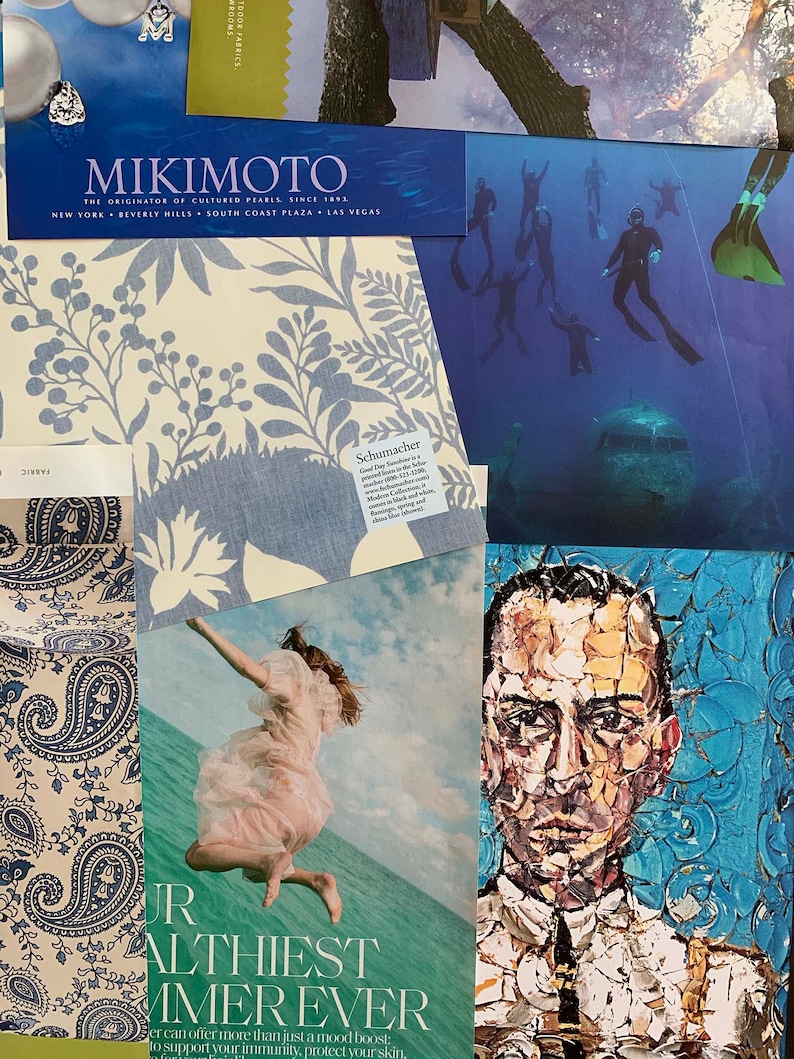 K&ouml;nnte beinhalten: Eine Collage aus Bildern mit einem blauen und wei&szlig;en Blumenmuster, einem blauen Paisley-Muster, einem blauen und wei&szlig;en gemusterten Stoff, einem Gem&auml;lde eines M&auml;nnergesichts, einem Foto einer Frau, die ins Meer springt, und einem Foto von Tauchern im Meer. Die Collage enth&auml;lt auch den Text "MIKIMOTO" und "JR ALTHIEST IMMER EVER".